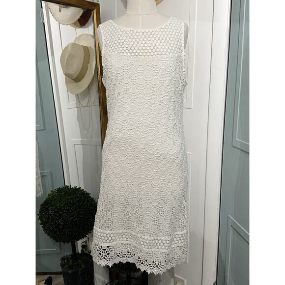 White House Black Market WHBM Sleeves Dress Size 4 White Crochet Mini - Picture 2 of 8